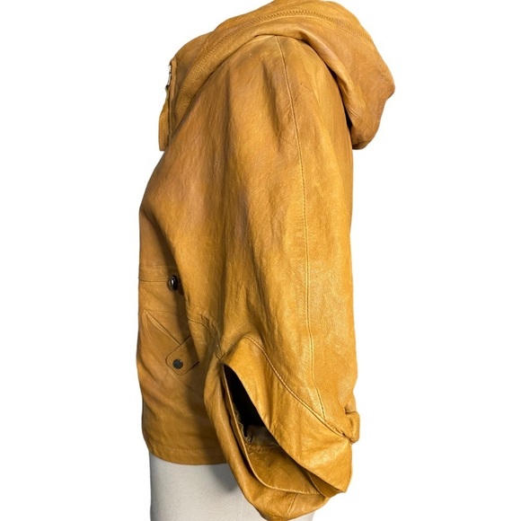 MADE IN ITALY LAMBSKIN LEATHER CAPE STYLE UNIQUE SHORT SLEEVED GATHERED JACKET - Picture 10 of 14